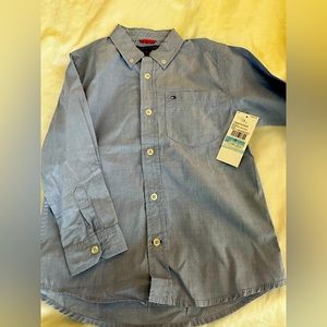 NWT Tommy Hilfiger boys light blue long sleeve button down shirt size 5